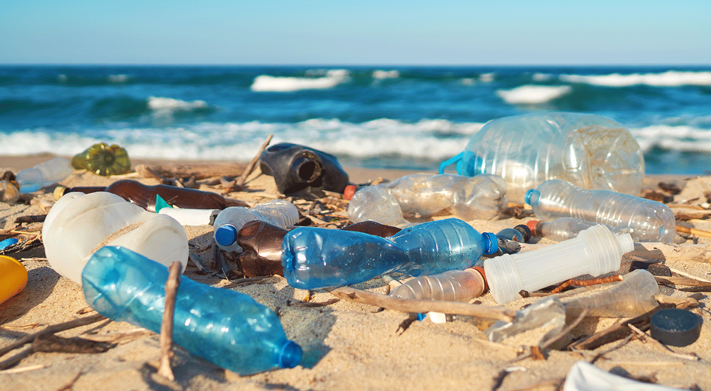 ocean plastic pollution is on the rise